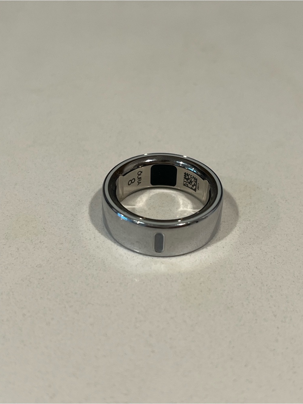 Oura Ring size 8 w/charger and fitting kit - Picture 6 of 7